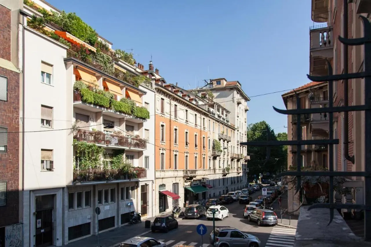 2 Bagni E Suite - House Of Art Center Mediolan